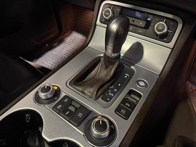 2017 Volkswagen Touareg - Thumbnail