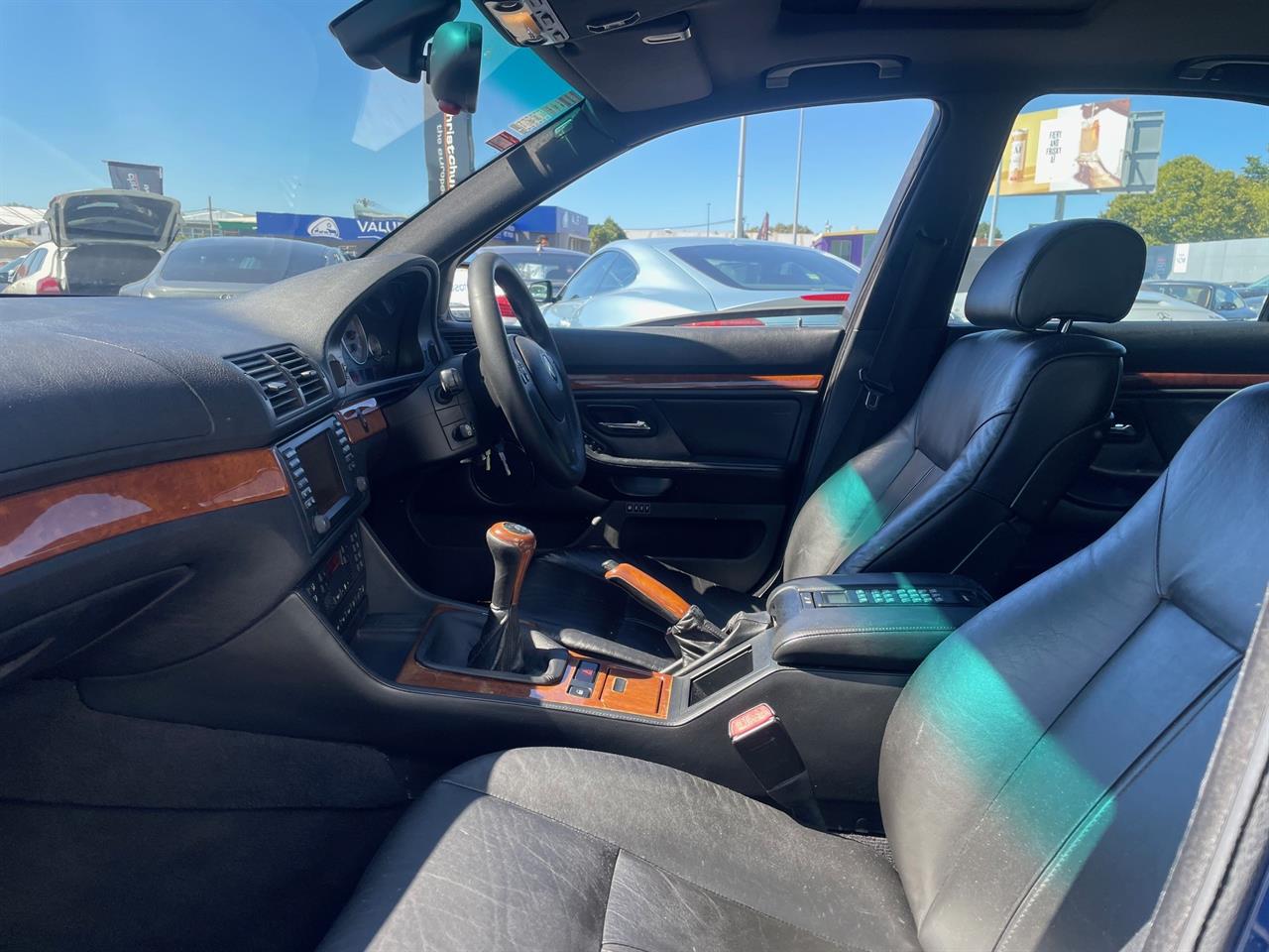 2001 BMW M5
