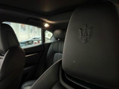 2021 Maserati Levante - Thumbnail