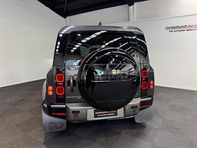 2022 Land Rover Defender - Thumbnail