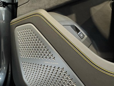 2019 Lamborghini Urus - Thumbnail