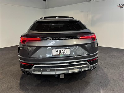 2019 Lamborghini Urus - Thumbnail