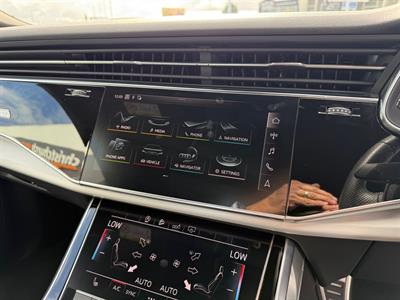 2019 Audi Q8 - Thumbnail