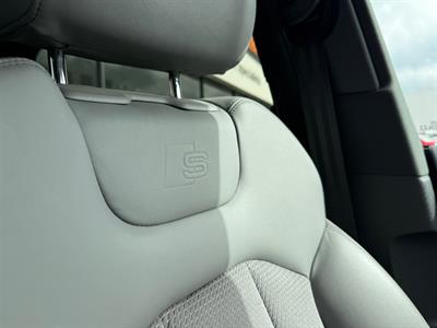 2019 Audi Q8 - Thumbnail