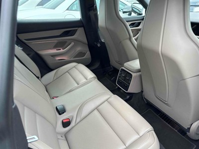 2021 Porsche Taycan - Thumbnail