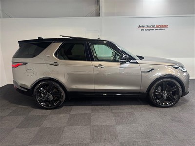 2024 Land Rover Discovery - Thumbnail