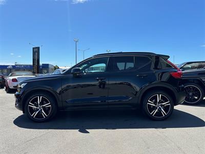 2019 Volvo XC40 - Thumbnail