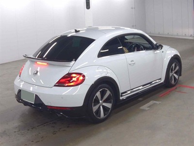 2017 Volkswagen Beetle - Thumbnail