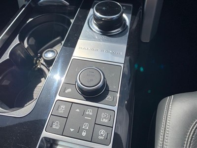 2017 Land Rover Range Rover - Thumbnail