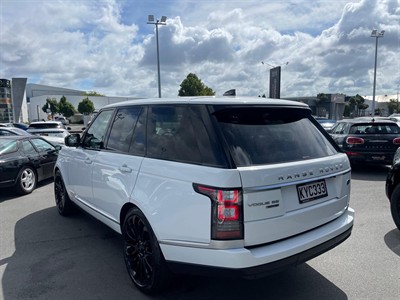 2017 Land Rover Range Rover - Thumbnail