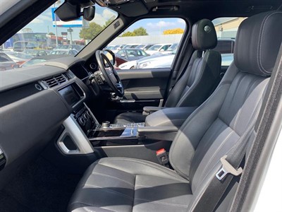 2017 Land Rover Range Rover - Thumbnail