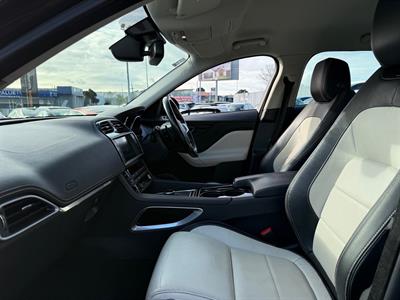 2017 Jaguar F-Pace - Thumbnail