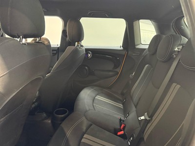 2017 Mini Cooper - Thumbnail