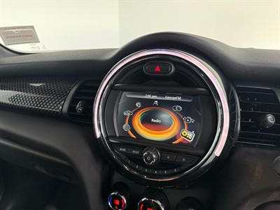 2017 Mini Cooper - Thumbnail