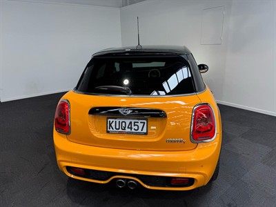 2017 Mini Cooper - Thumbnail