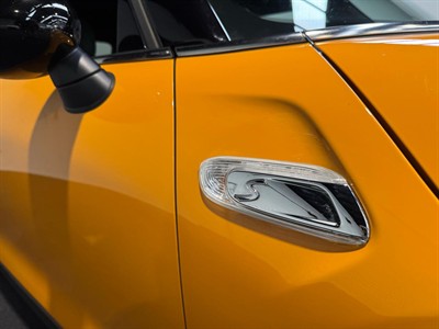 2017 Mini Cooper - Thumbnail