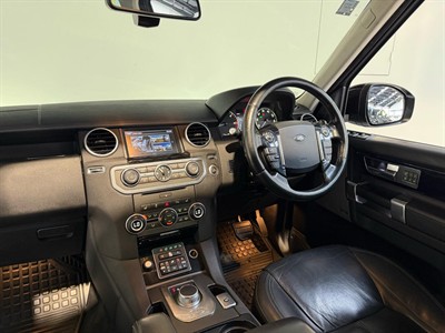 2015 Land Rover Discovery - Thumbnail