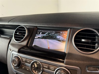 2015 Land Rover Discovery - Thumbnail