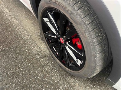 2019 Jaguar E-Pace - Thumbnail
