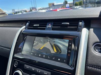 2018 Land Rover Discovery - Thumbnail