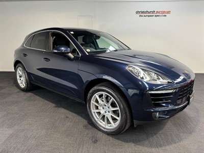2016 Porsche Macan - Thumbnail