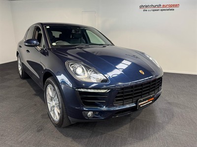 2016 Porsche Macan - Thumbnail