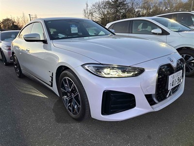 2023 BMW i4 - Thumbnail