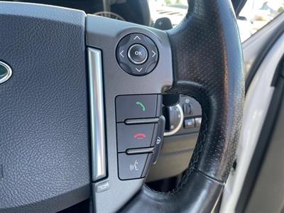 2014 Land Rover Discovery - Thumbnail