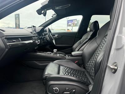 2019 Audi RS4 - Thumbnail