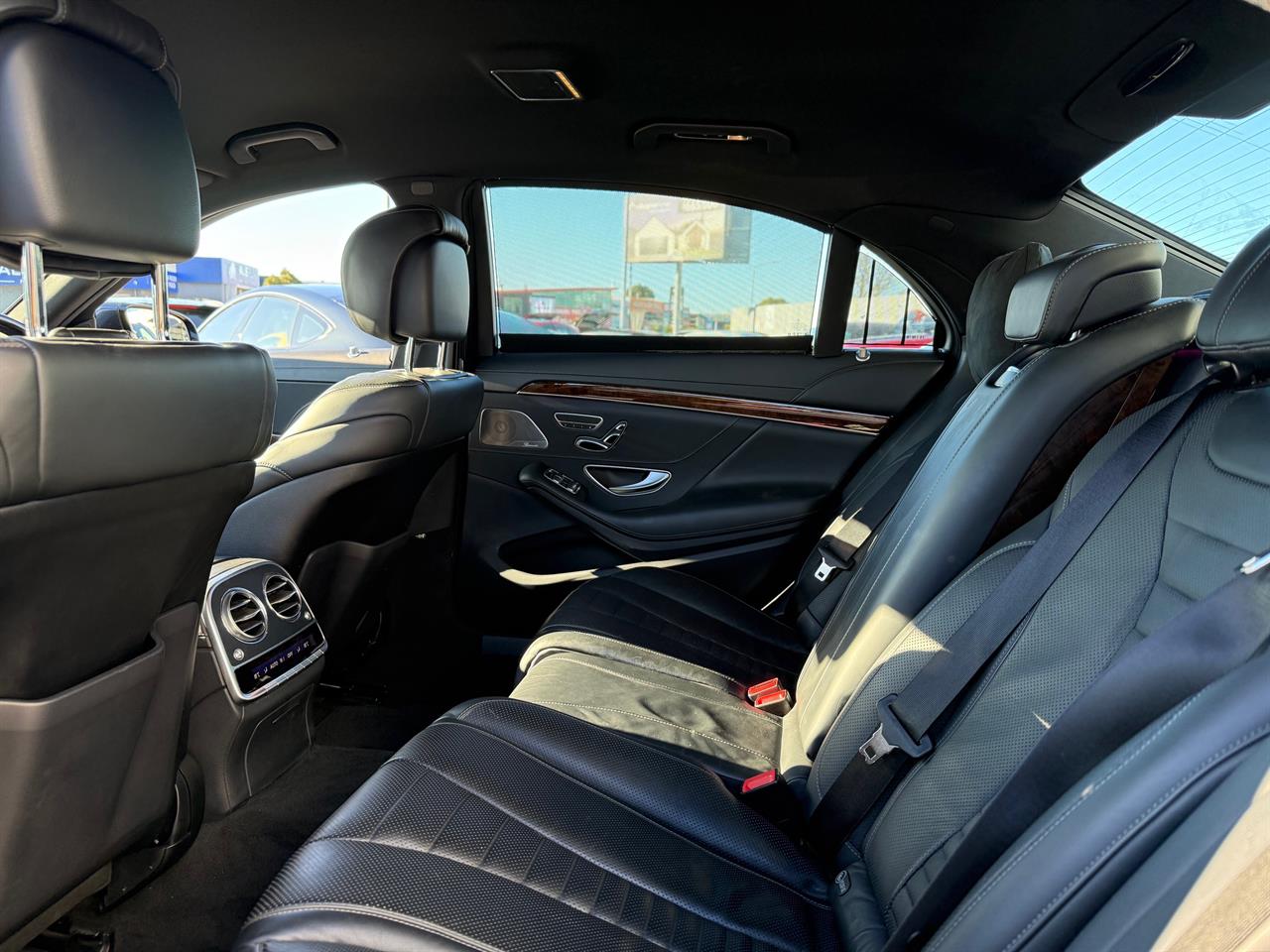 2014 Mercedes-Benz S 400
