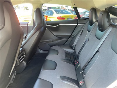 2014 Tesla Model S - Thumbnail