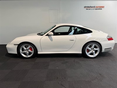 2002 Porsche 911 - Thumbnail