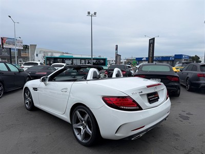 2017 Mercedes-Benz SLC - Thumbnail