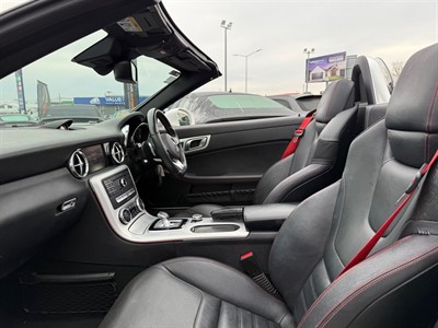2017 Mercedes-Benz SLC - Thumbnail
