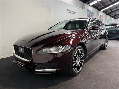 2018 Jaguar XF - Thumbnail