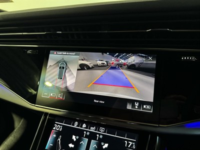 2019 Audi Q8 - Thumbnail