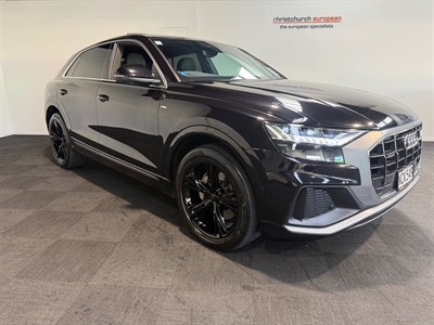 2018 Audi Q8 - Thumbnail