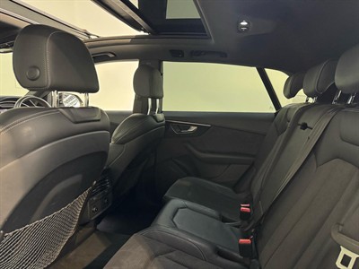 2018 Audi Q8 - Thumbnail