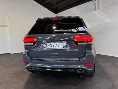 2018 Jeep Grand Cherokee - Thumbnail