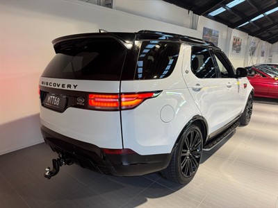 2020 Land Rover Discovery - Thumbnail