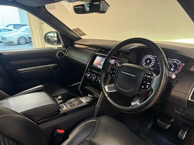 2020 Land Rover Discovery - Thumbnail
