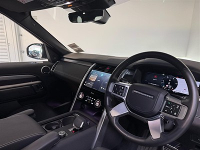 2025 Land Rover Discovery - Thumbnail