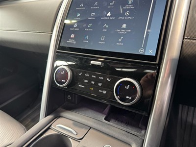 2025 Land Rover Discovery - Thumbnail