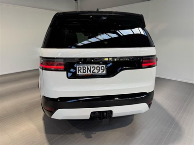 2025 Land Rover Discovery - Thumbnail
