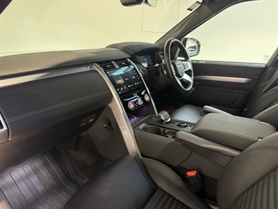 2025 Land Rover Discovery - Thumbnail