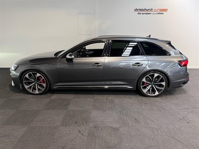 2021 Audi RS4 - Thumbnail