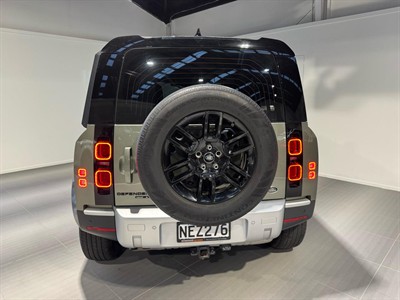 2020 Land Rover Defender - Thumbnail