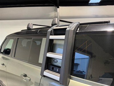2020 Land Rover Defender - Thumbnail