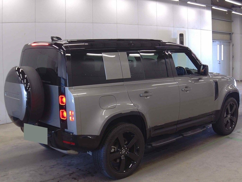 2025 Land Rover Defender