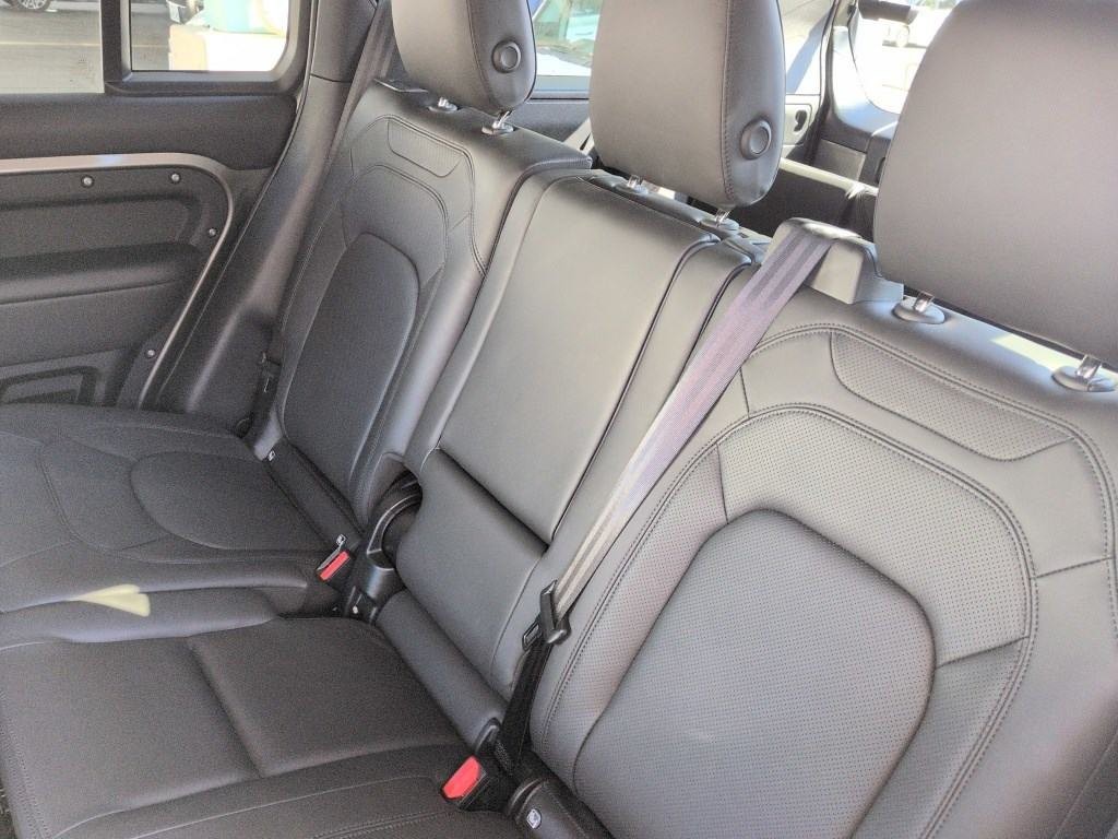 2025 Land Rover Defender